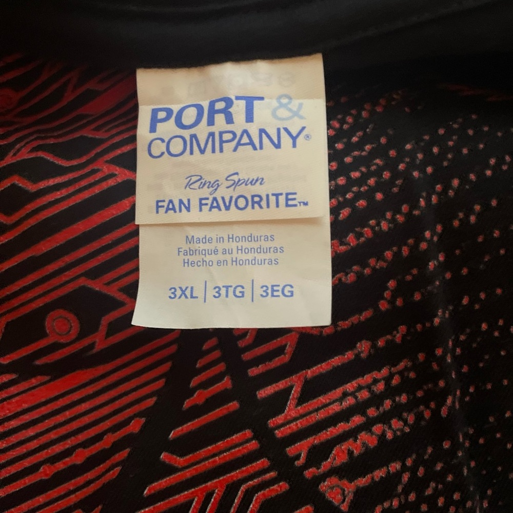 2 T-shirts - Picture 5 of 5